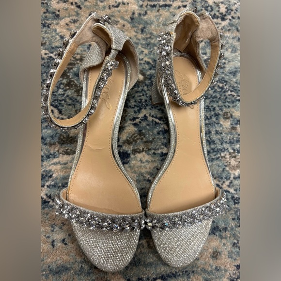 Jewel Badgley Mischka Women's Bronwen Block Heel Evening Sandals, size 7.5 - Picture 1 of 6